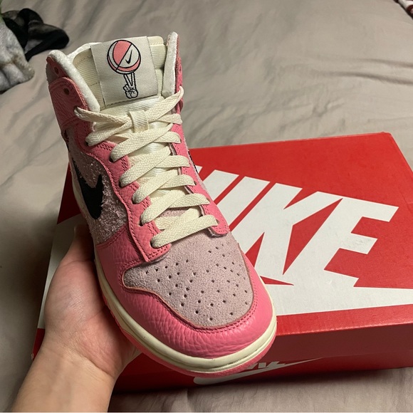 Snkrs for women size 6.5 - Picture 5 of 7